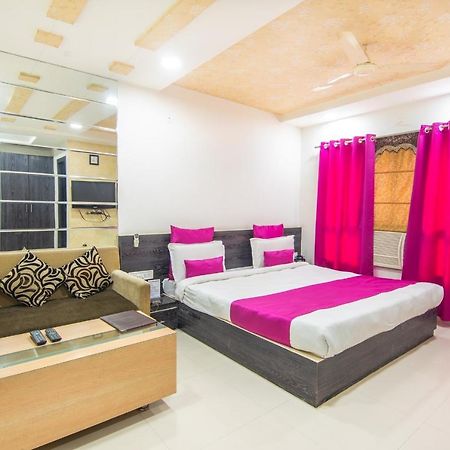 Morya Regency Hamidia Road Hotel Бопал Екстериор снимка