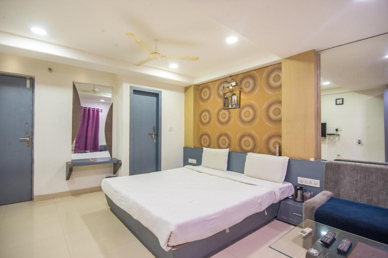 Morya Regency Hamidia Road Hotel Бопал Екстериор снимка